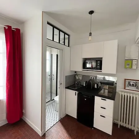 Studio Charmant Et Cosy A Montmartre פריז